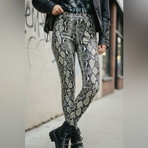 COMMANDO Faux Leather Perfect Control High Waisted Snake Print Leggings Size M
